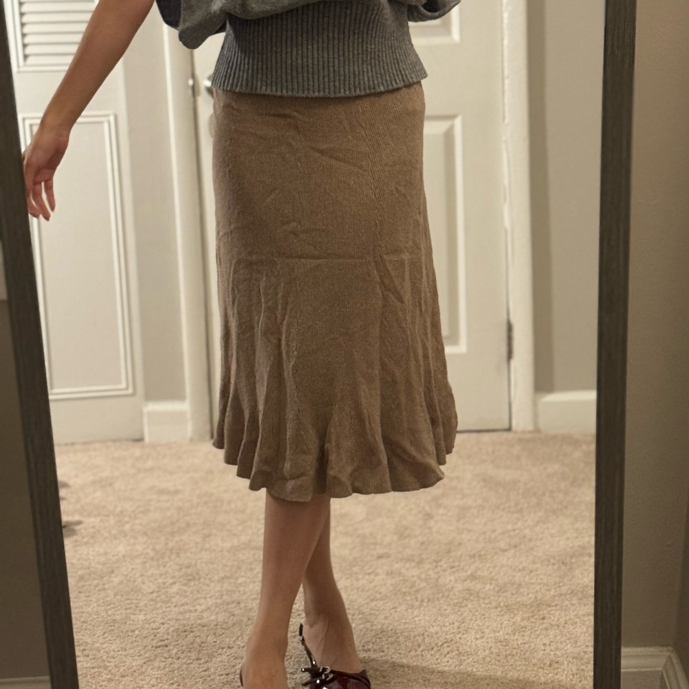 Elegant Tan Midi Skirt